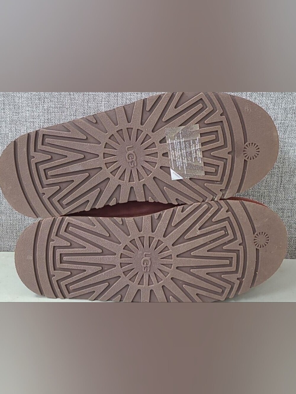 UGG Tazz Red Jasper Women's Suede Platform Clogs Size 9 NWOT MSRP $150 - Picture 7 of 9